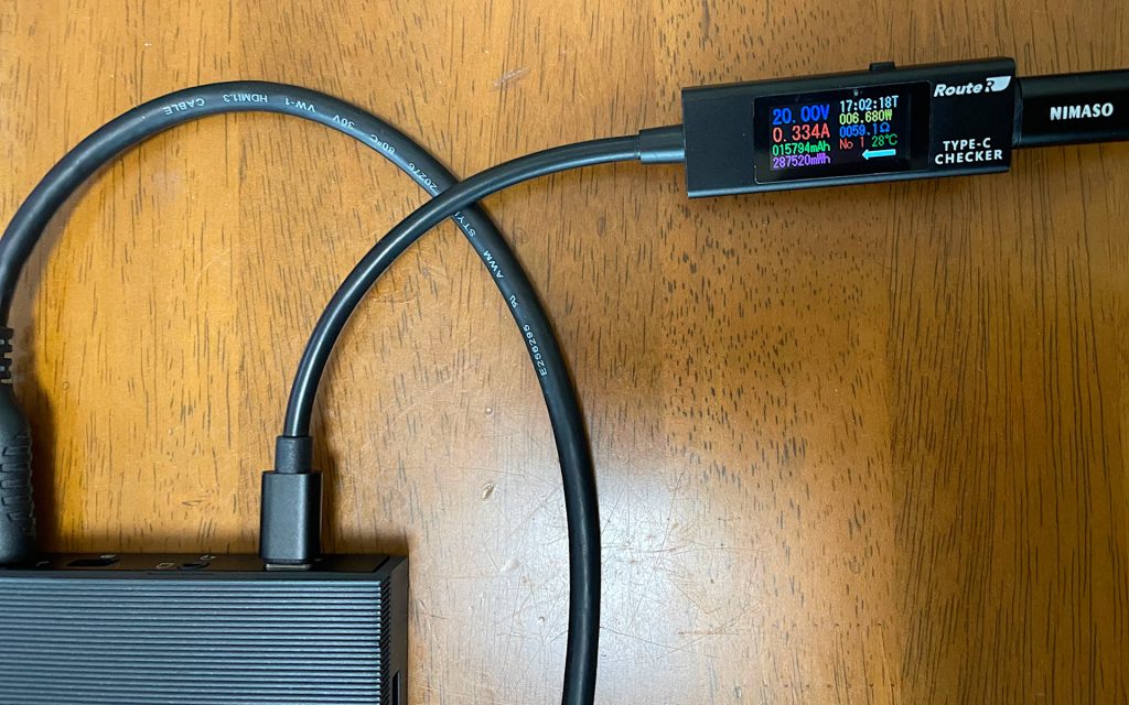 USB PD対応ポートに接続