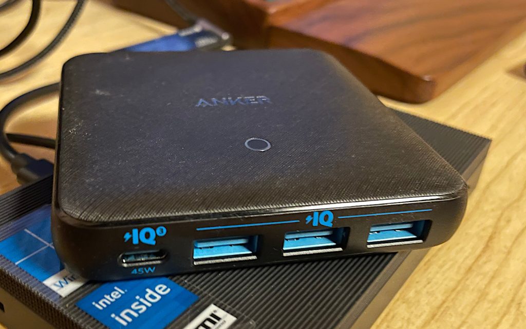 ANKER PowerPort Atom  III Slim