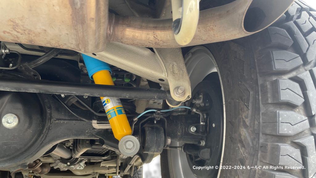 JB64 Rear BILSTEIN 2